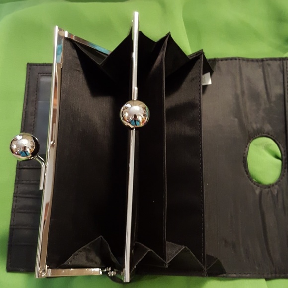 Wallet - Picture 3 of 4